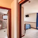 Pacific 3* רומא