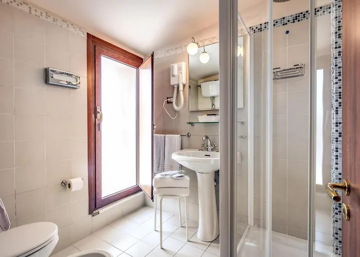 Szálloda Pacific 3*